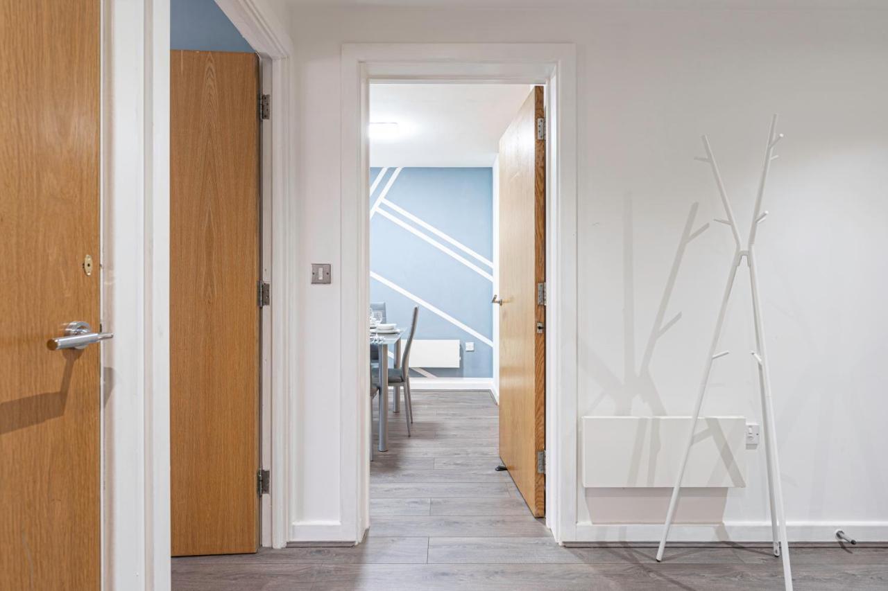 קובנטרי Jkg Property Solutions Presents Cosy City Apartment מראה חיצוני תמונה