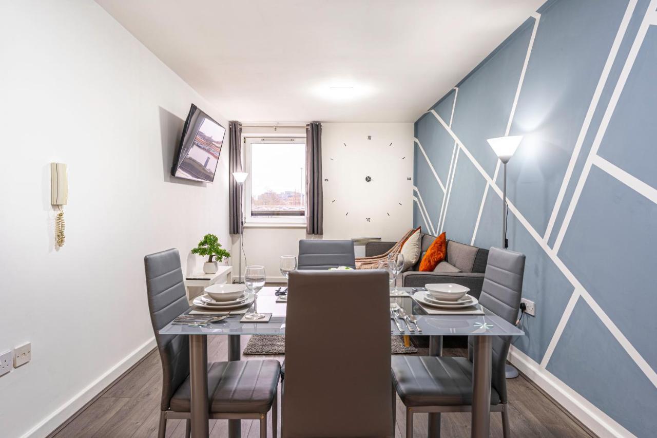 קובנטרי Jkg Property Solutions Presents Cosy City Apartment מראה חיצוני תמונה