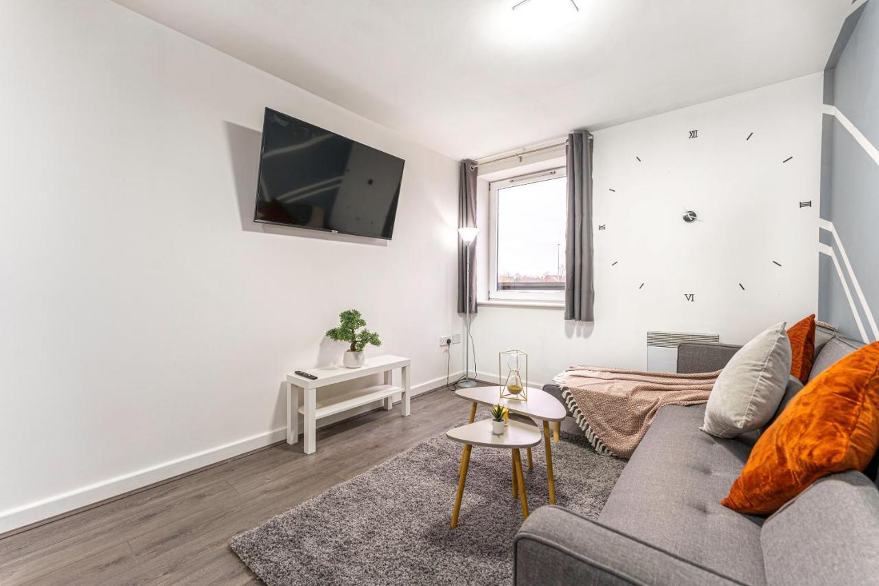 קובנטרי Jkg Property Solutions Presents Cosy City Apartment מראה חיצוני תמונה