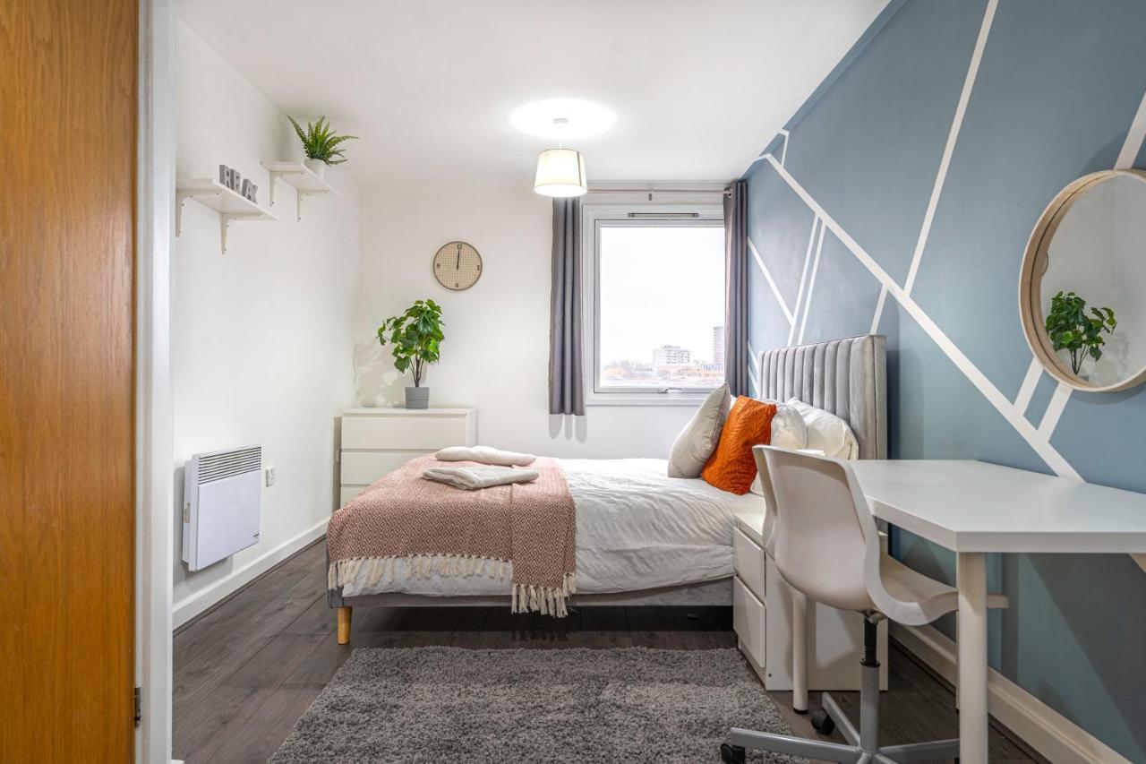 קובנטרי Jkg Property Solutions Presents Cosy City Apartment מראה חיצוני תמונה